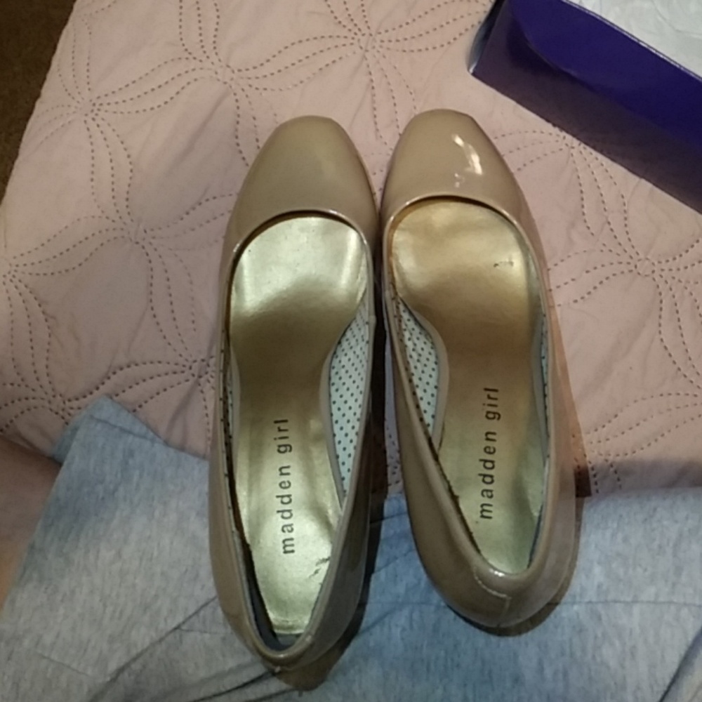 Nude heels